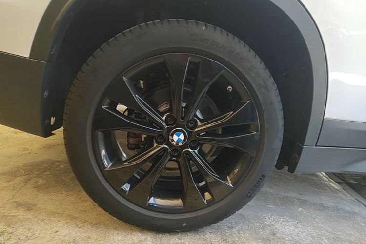 BMW X1 2021 car image #3