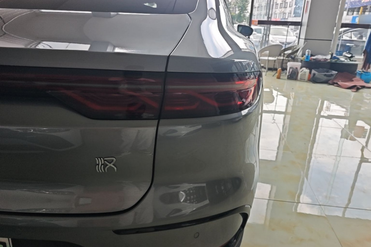 BYD Han 2022 car image #8
