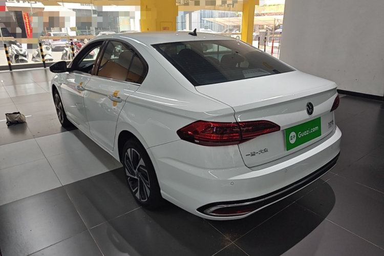 Volkswagen Bora 2023 car image #5