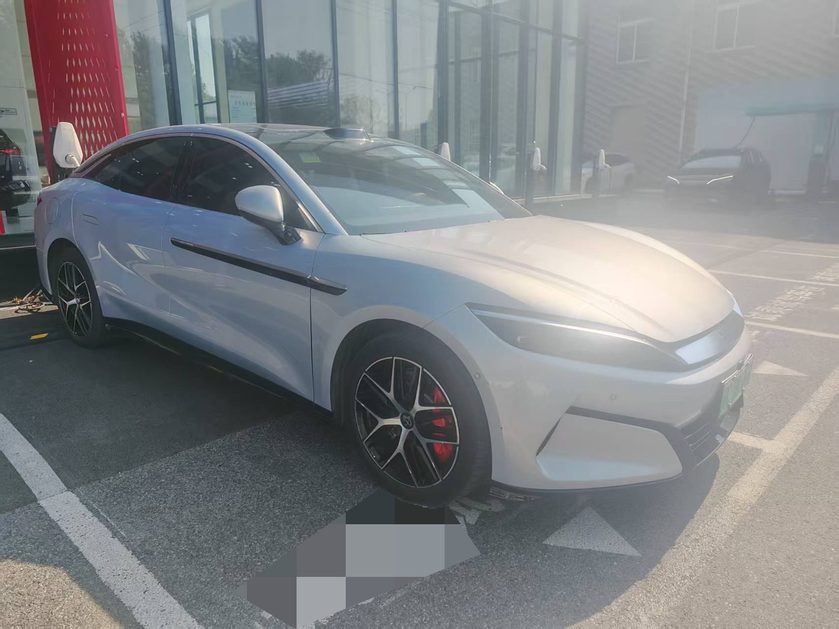 BYD HanL 2025 car image #2