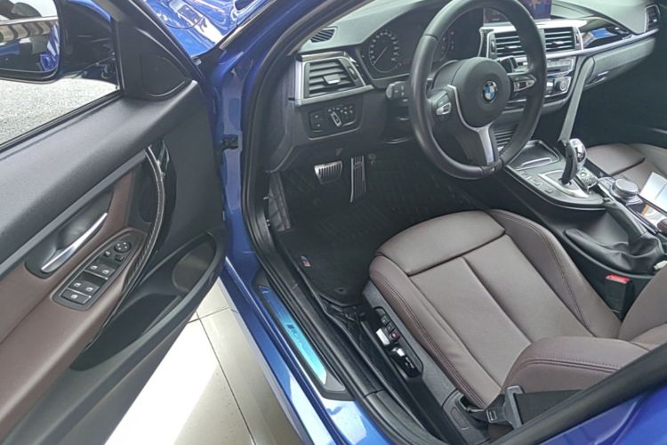 BMW 3 Series 2019 #19 BMW 3 Series 2019 car image #19