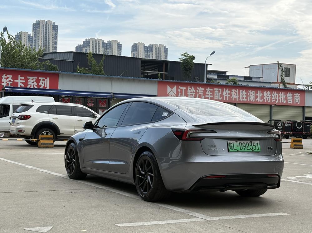 Tesla Model 3 2025 #4 Tesla Model 3 2025 car image #4