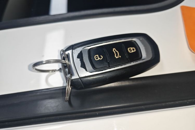 GEELY Emgrand 2018 #9 GEELY Emgrand 2018 car image #9