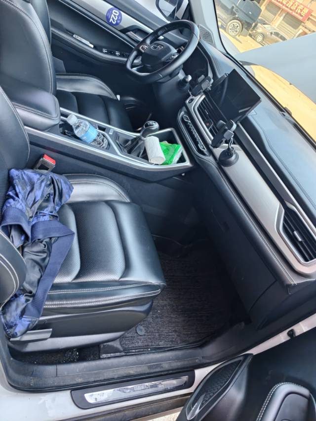 GEELY Vision X6 2019 #3 GEELY Vision X6 2019 car image #3