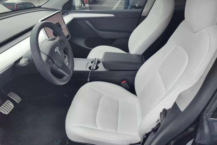 Tesla Model Y 2021 #15 Tesla Model Y 2021 car image #15
