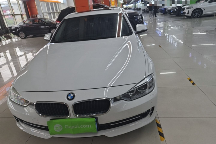 BMW 3 Series 2015 #3 BMW 3 Series 2015 car image #3