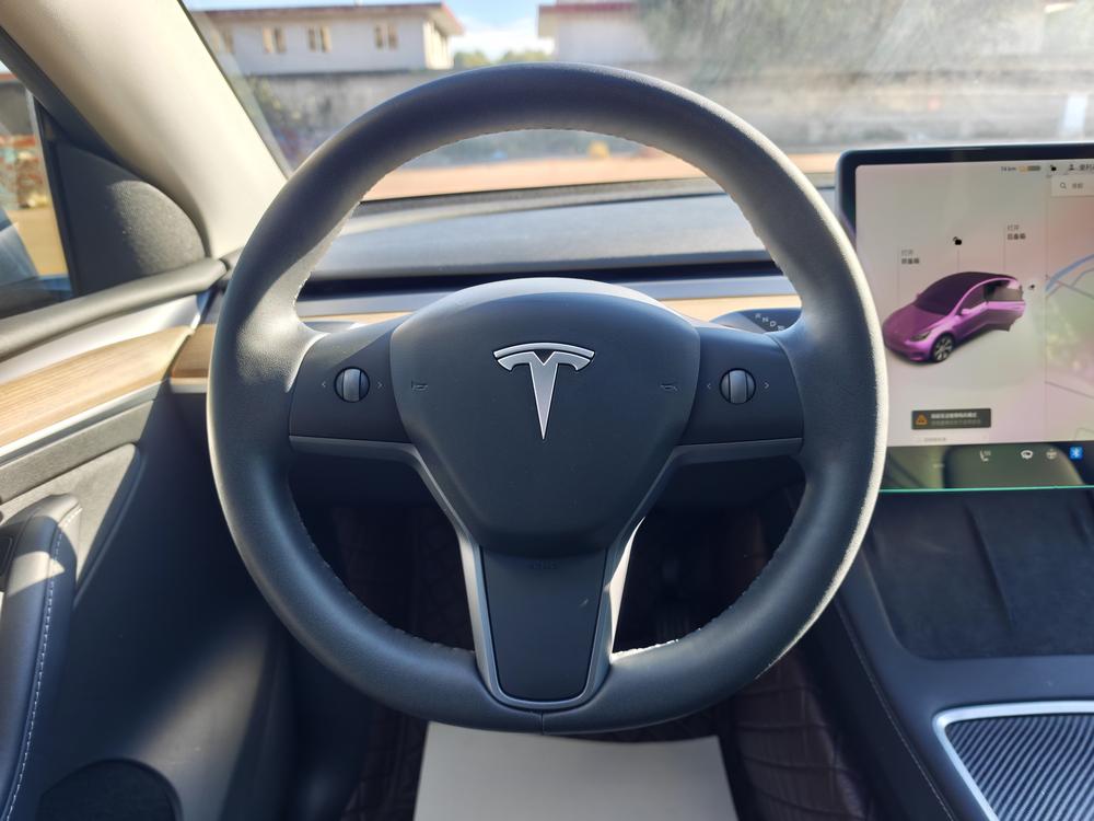 Tesla Model Y 2021 #10 Tesla Model Y 2021 car image #10