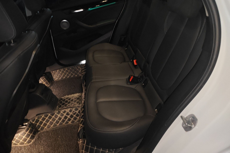 BMW X1 2021 car image #14