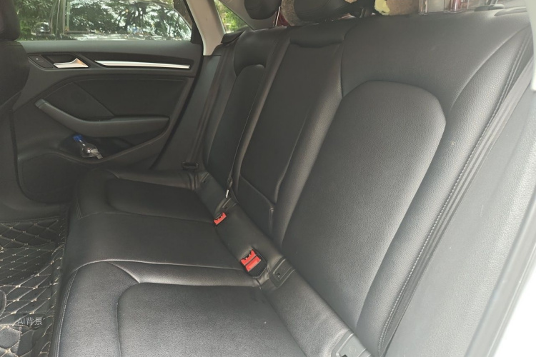 Audi A3 2017 car image #19
