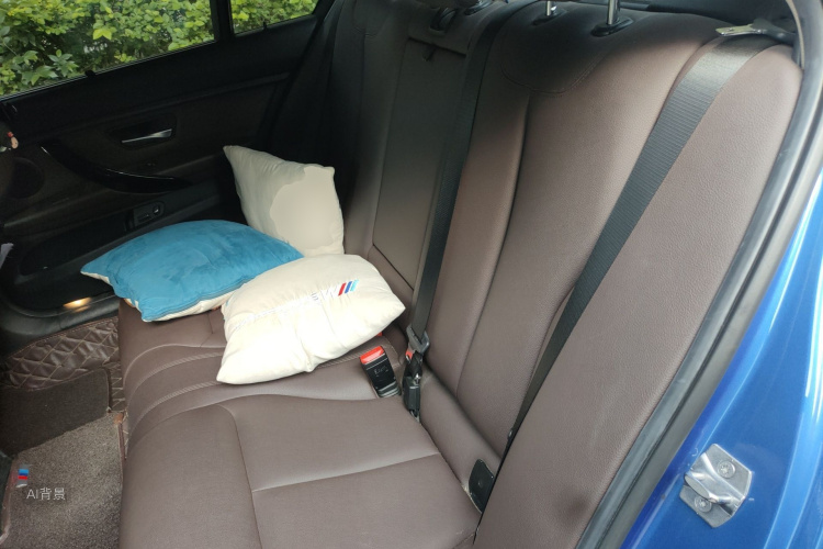 BMW 3 Series 2019 صورة سيارة #19