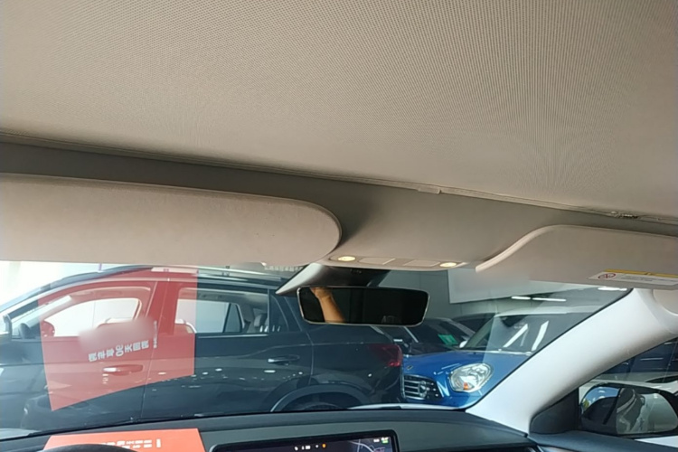 Tesla Model 3 2022 car image #20