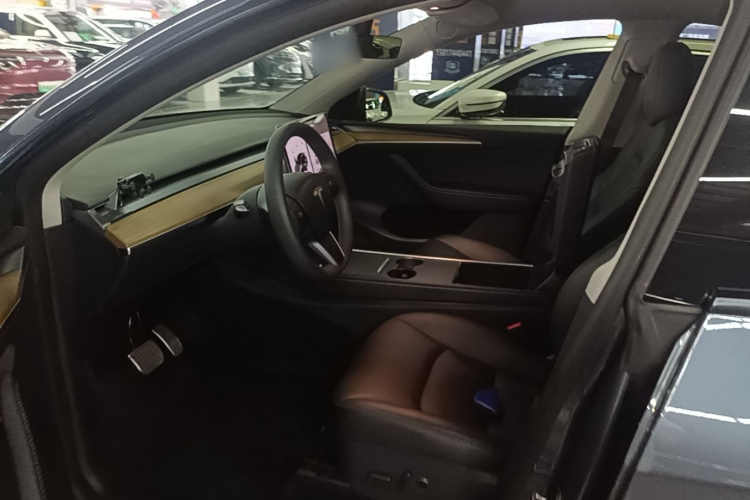 Tesla Model Y 2021 #15 Tesla Model Y 2021 car image #15