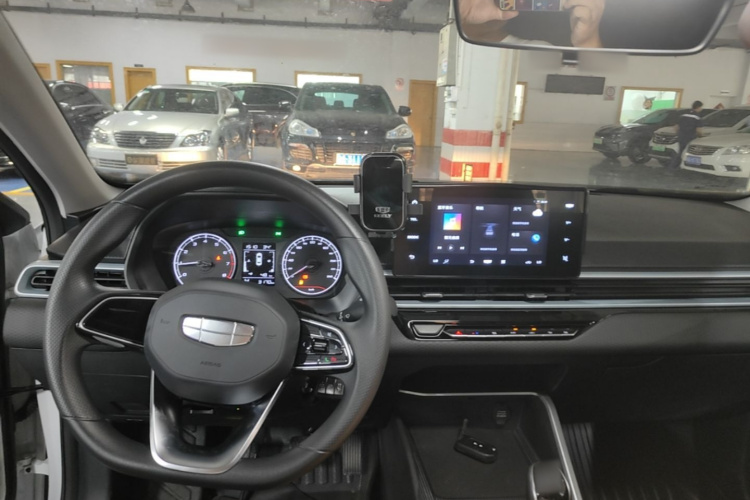 GEELY Emgrand 2025 #10 GEELY Emgrand 2025 car image #10