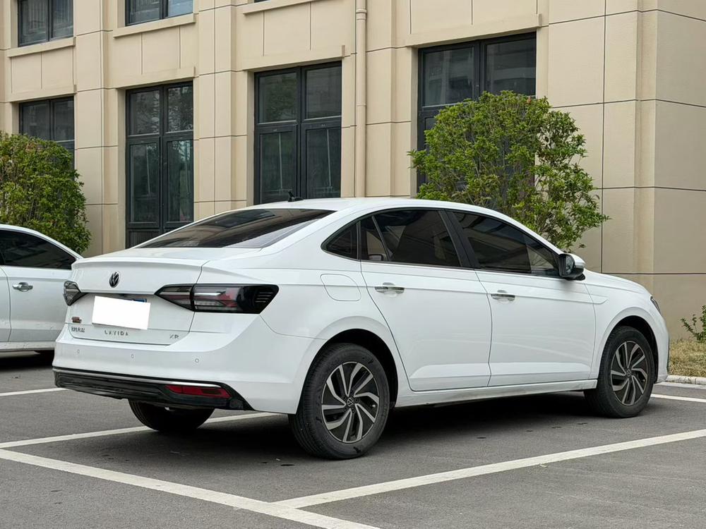 Volkswagen Lavida 2024 car image #6