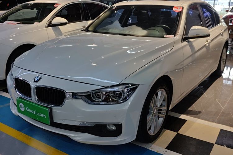 BMW 3 Series 2017 immagine di auto #2