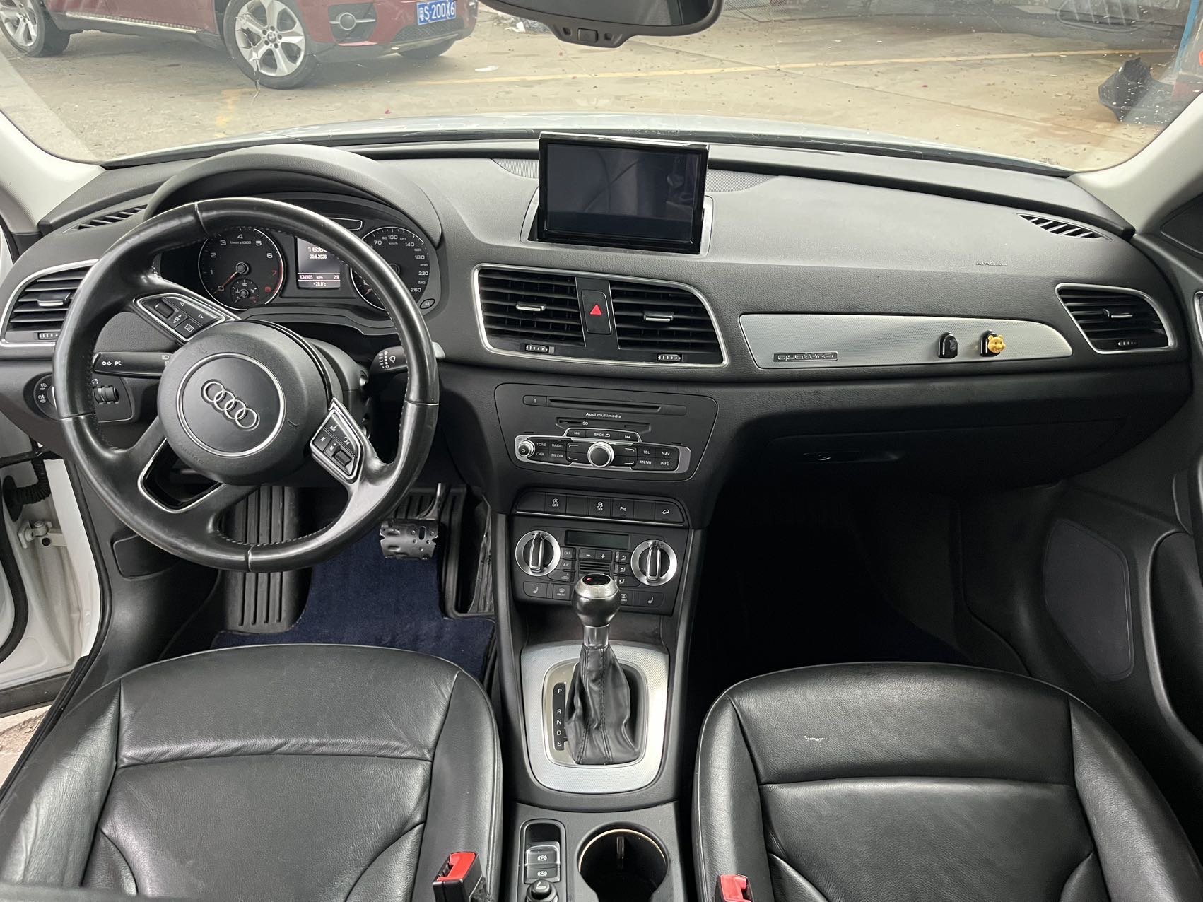 Audi Q3 2015 #7 Audi Q3 2015 car image #7