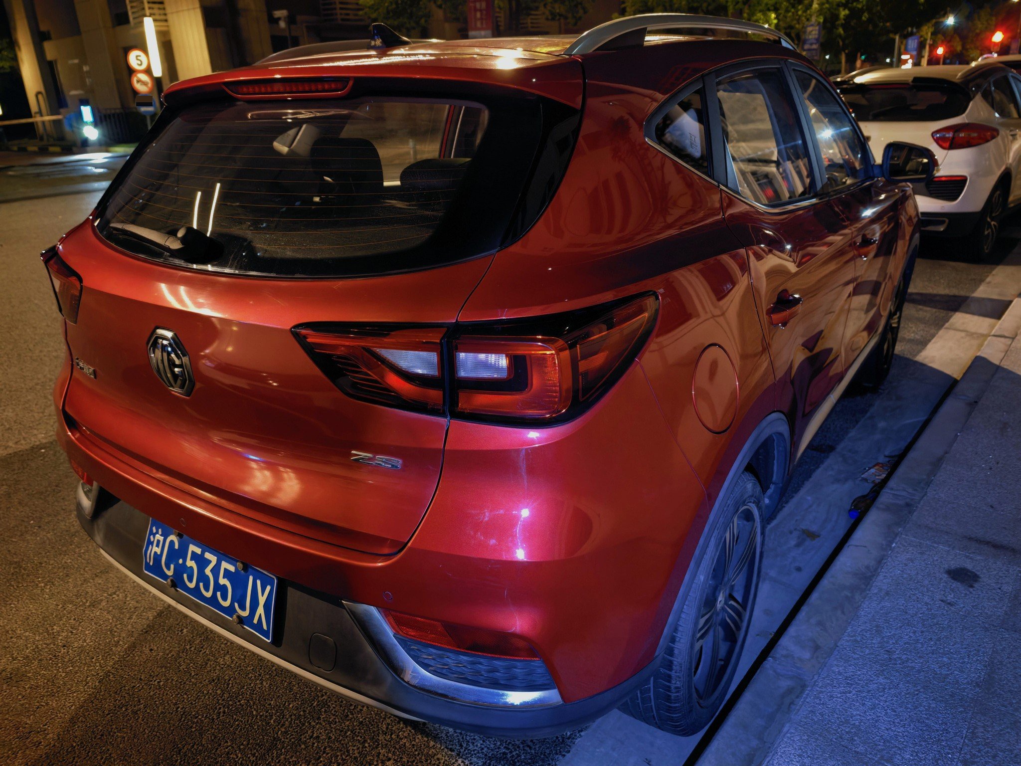 MG ZS 2019 car image #9