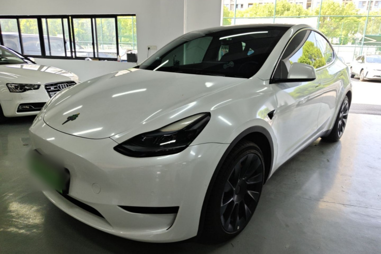 Tesla Model Y 2022 #2 Tesla Model Y 2022 car image #2