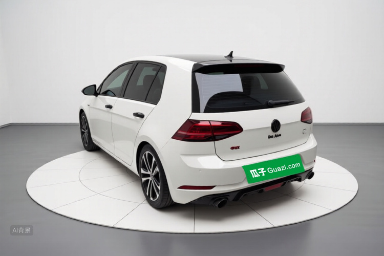 Volkswagen Golf 2019 car image #5