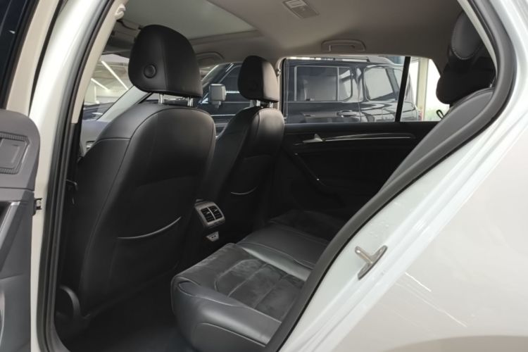 Volkswagen Golf 2019 #17 Volkswagen Golf 2019 car image #17