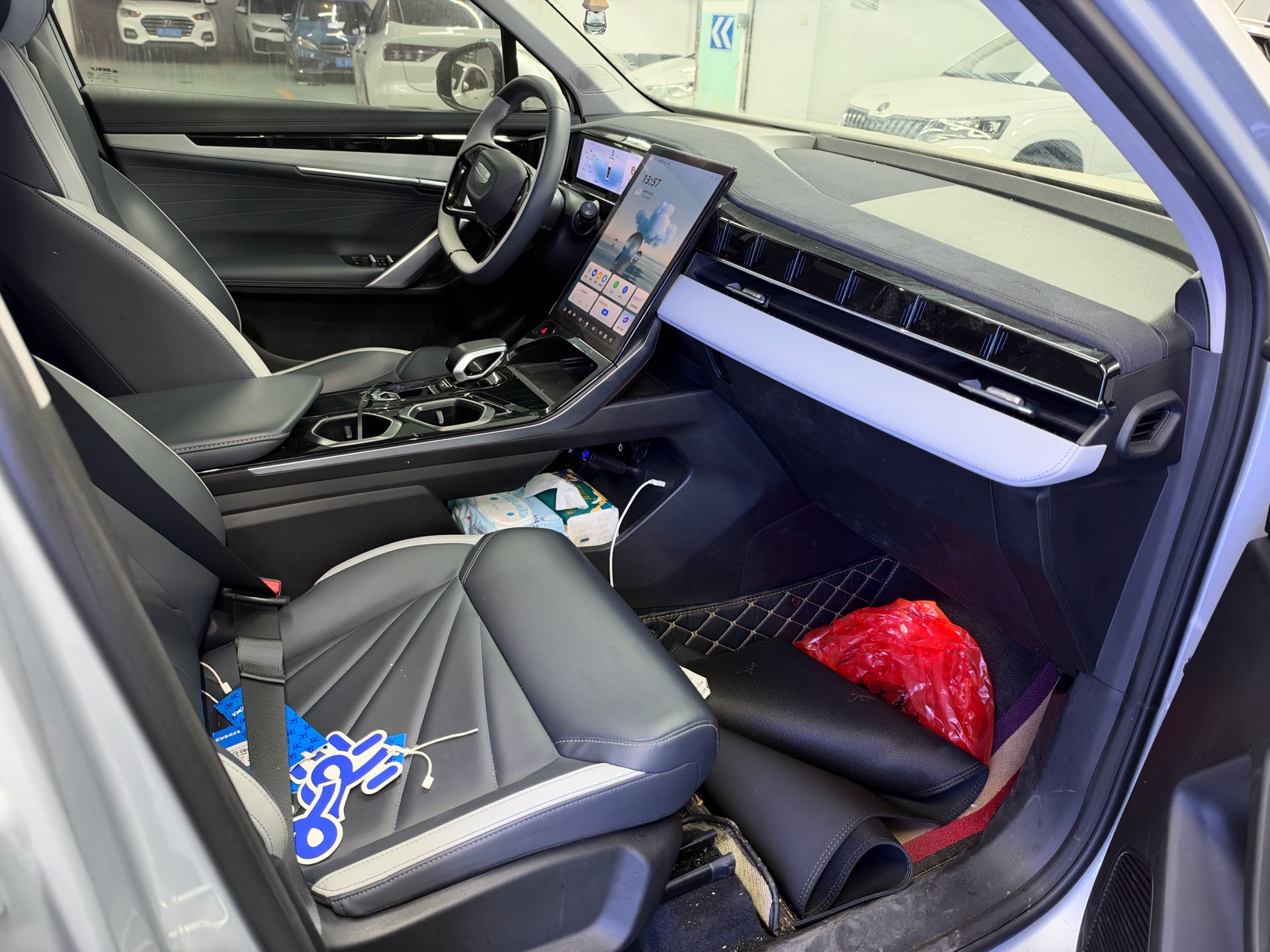 GEELY Boyue L 2023 #4 GEELY Boyue L 2023 immagine di auto #4