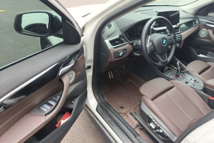 BMW X1 2021 car image #16