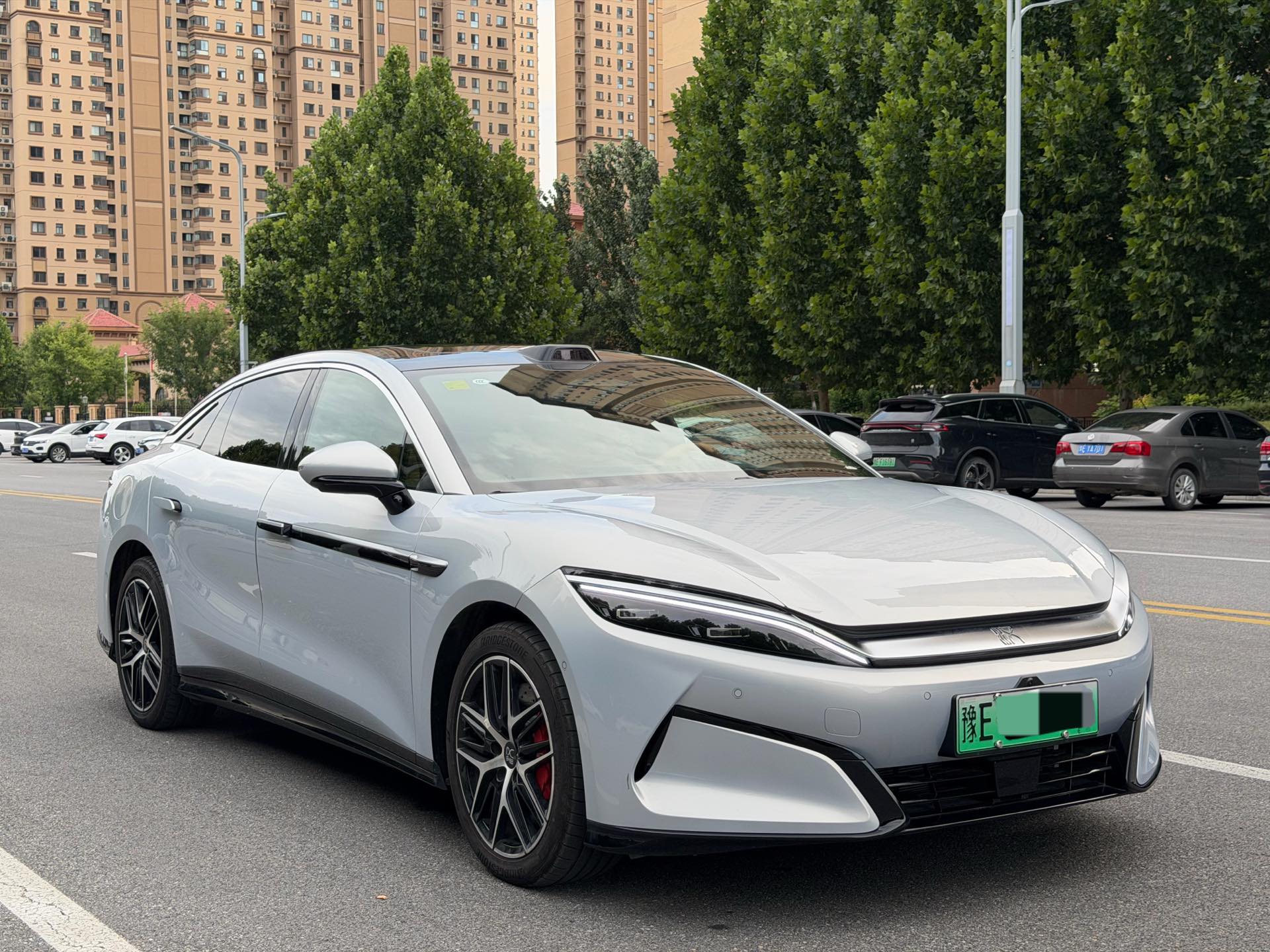 BYD HanL 2025 car image #3