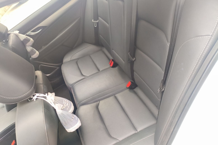 GEELY Emgrand 2020 car image #17
