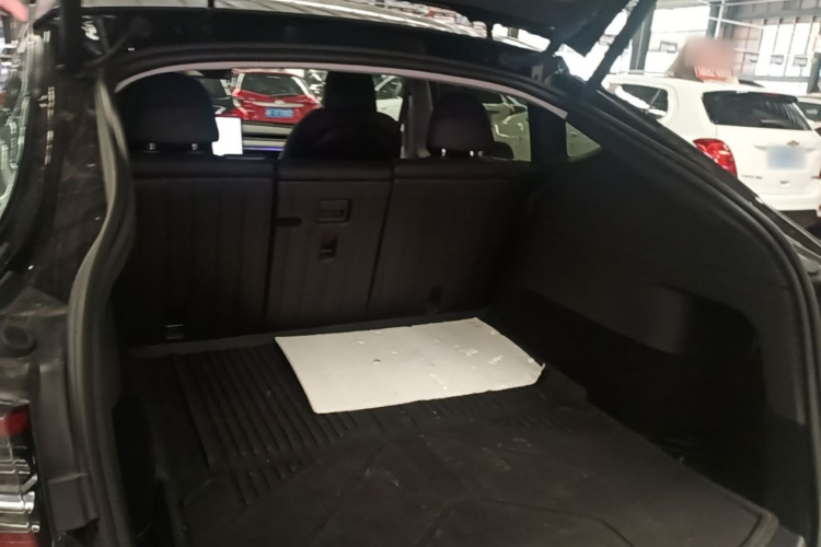 Tesla Model Y 2023 #19 Tesla Model Y 2023 car image #19