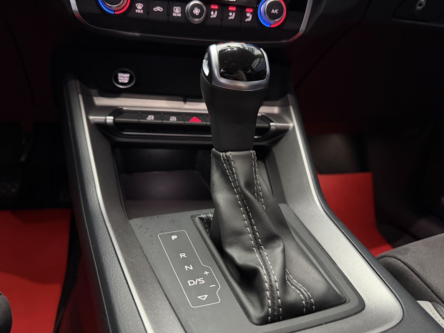 Audi Q3 2022 car image #10