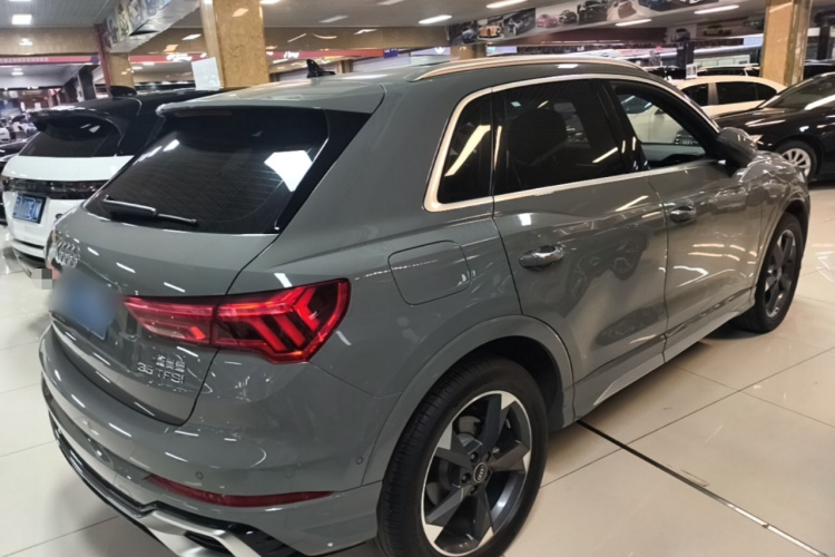 Audi Q3 2024 car image #7