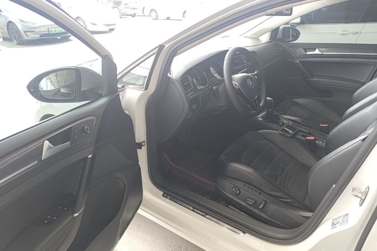 Volkswagen Golf 2018 #12 Volkswagen Golf 2018 car image #12