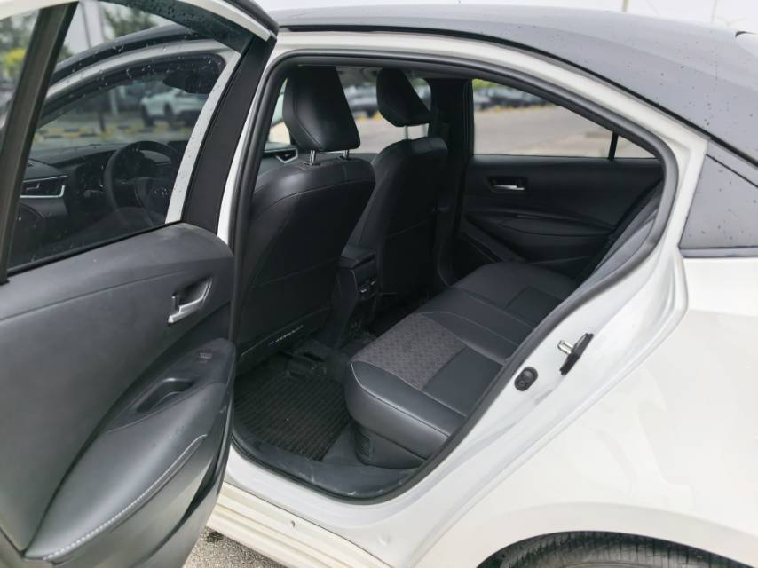 Toyota Corolla 2025 car image #8