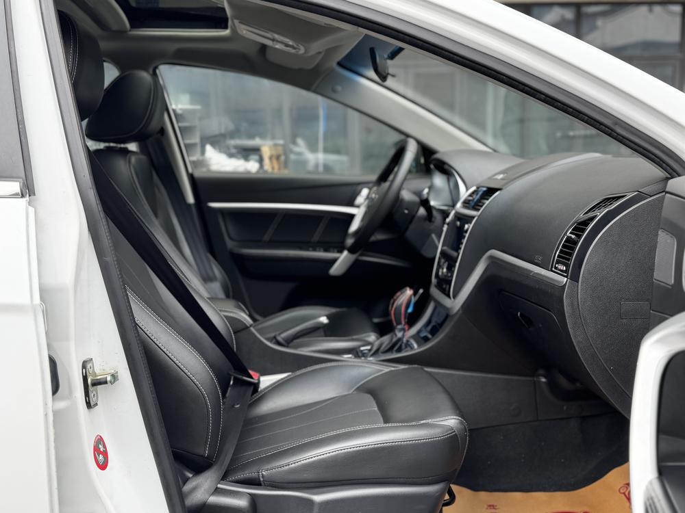 GEELY Emgrand 2016 car image #14
