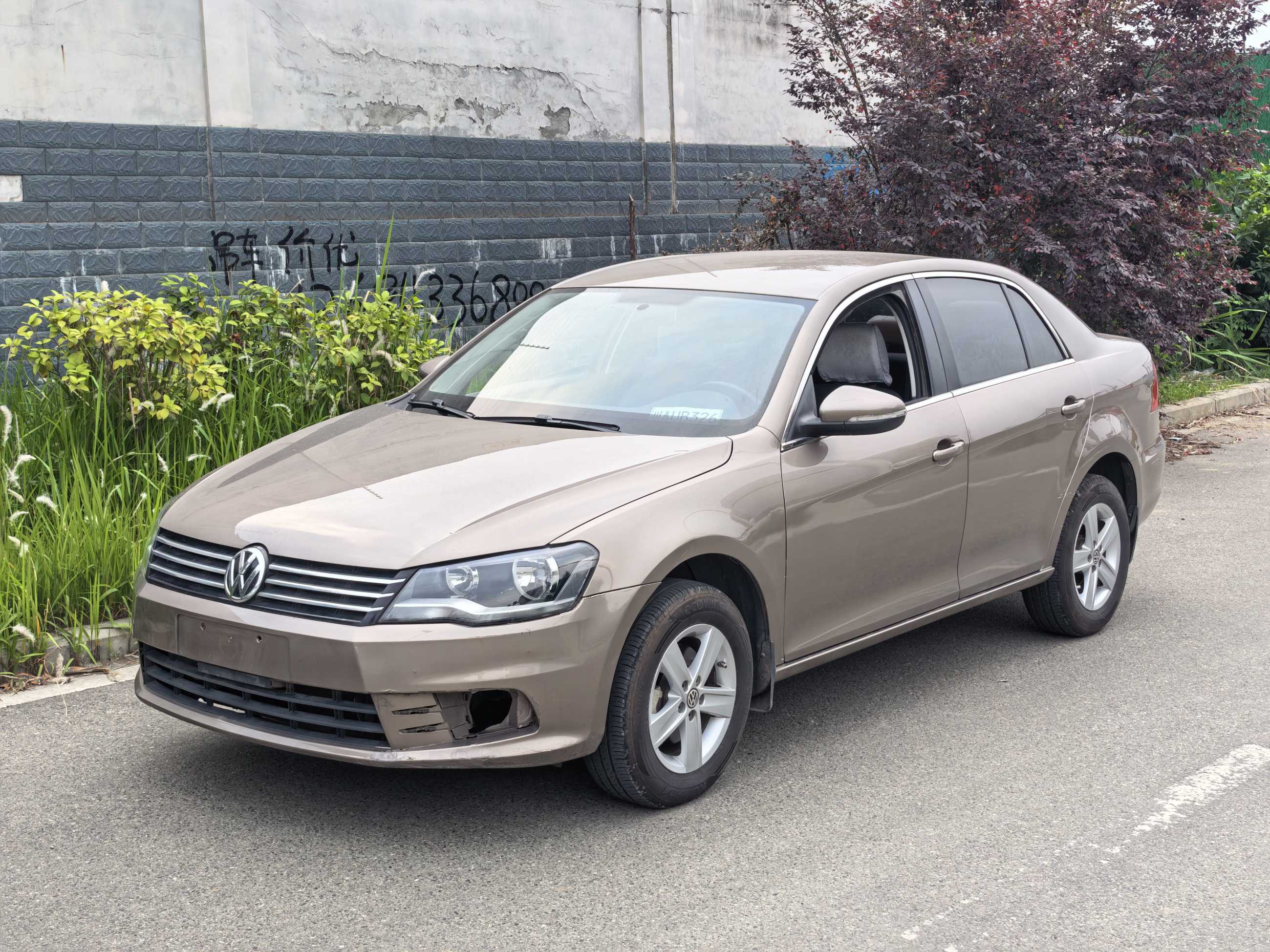Volkswagen Bora 2014 car image 