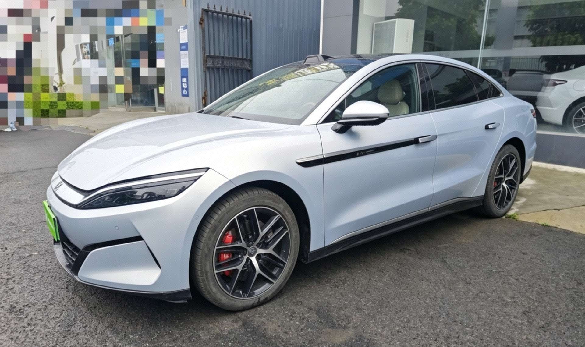 BYD HanL 2025 BYD HanL 2025 car image