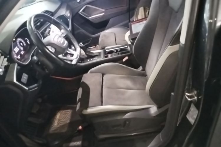 Audi Q3 2019 #19 Audi Q3 2019 car image #19