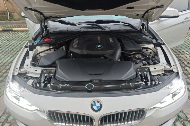 BMW 3 Series 2019 #22 BMW 3 Series 2019 car image #22