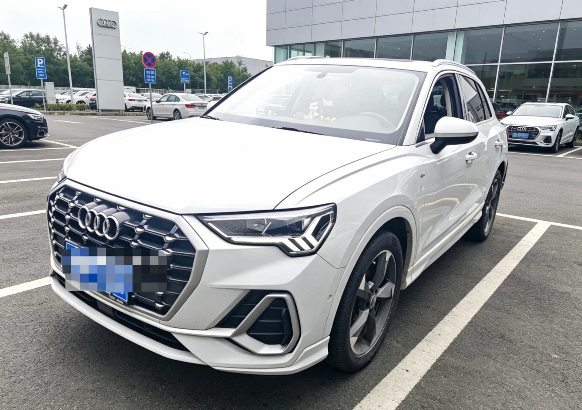2022 2022 car image