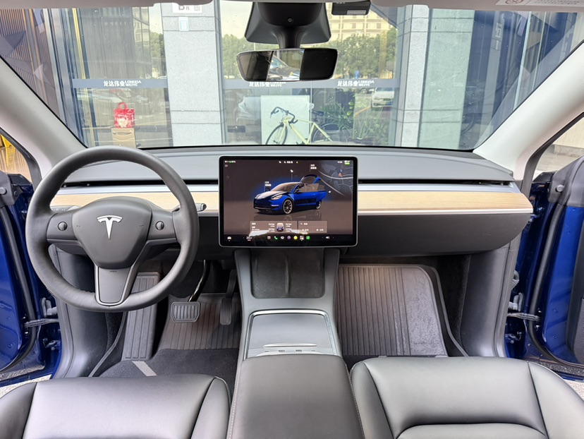 Tesla Model Y 2022 #5 Tesla Model Y 2022 immagine di auto #5