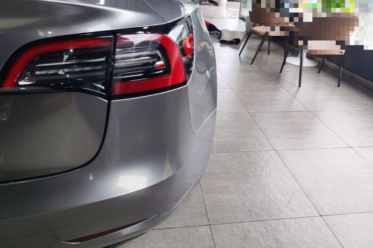 Tesla Model 3 2023 car image #8