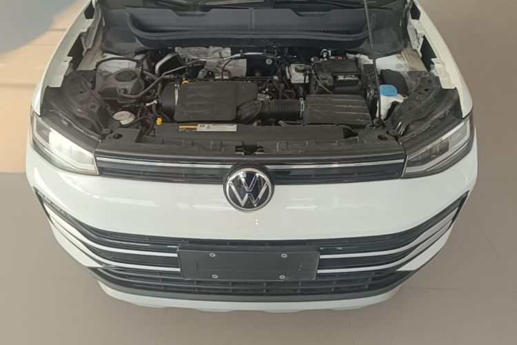 Volkswagen Tharu 2024 car image #22