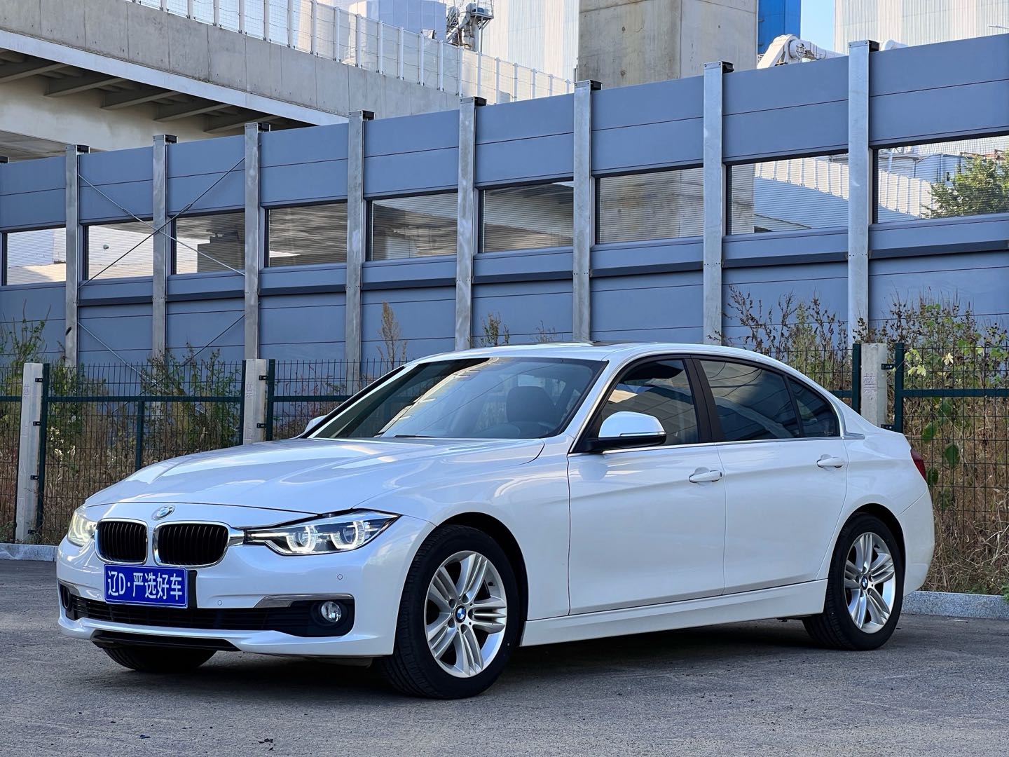 BMW 3 Series 2016 #2 BMW 3 Series 2016 car image #2