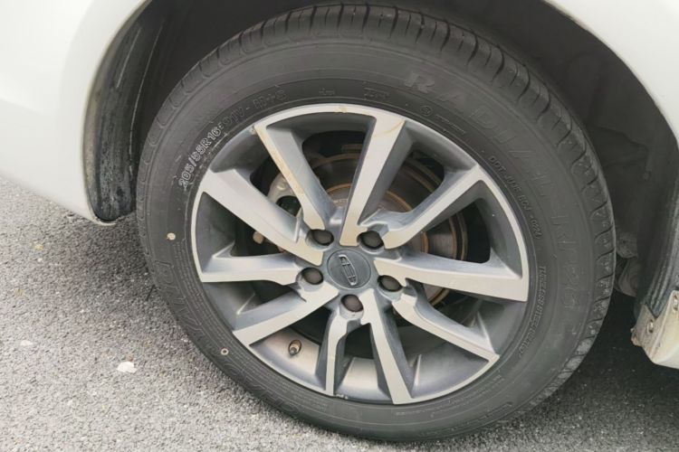 GEELY Emgrand 2019 #10 GEELY Emgrand 2019 car image #10