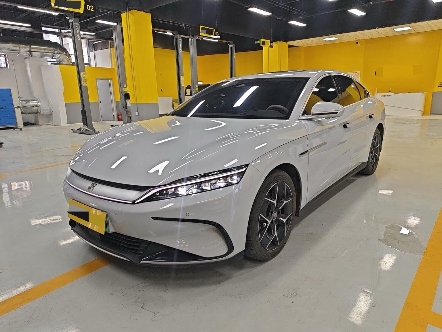 BYD Han 2024 BYD Han 2024 car image