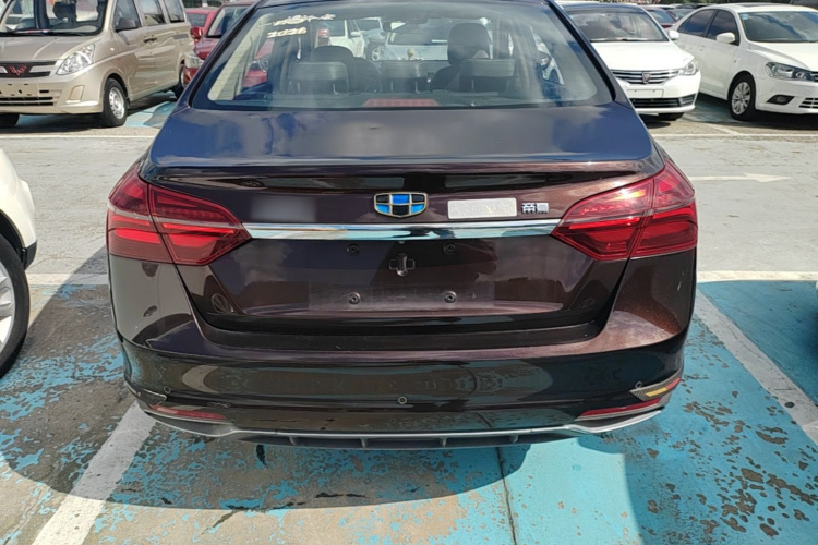 GEELY Emgrand 2018 #6 GEELY Emgrand 2018 car image #6
