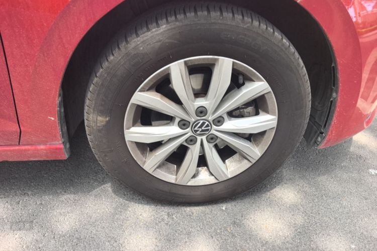 Volkswagen Polo 2021 car image #9