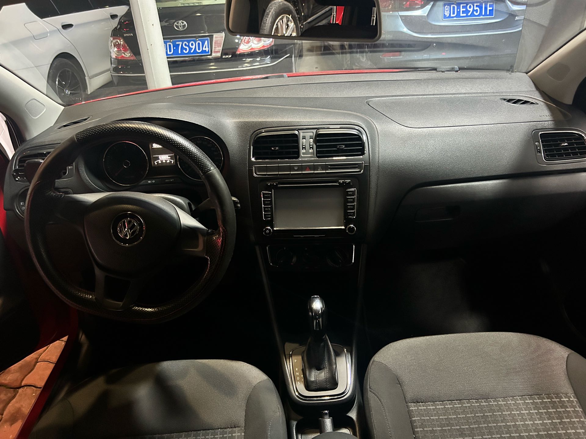 Volkswagen Polo 2015 #5 Volkswagen Polo 2015 car image #5
