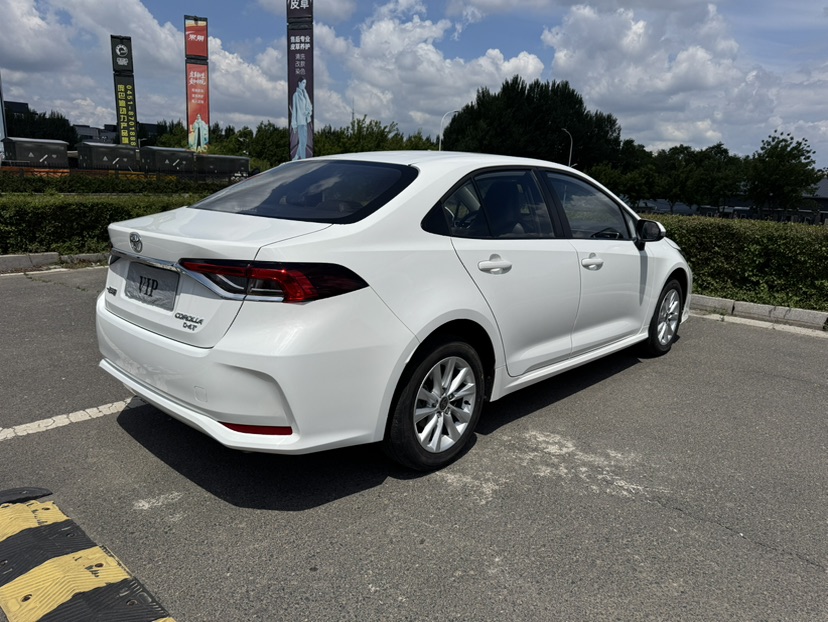 Toyota Corolla 2023 immagine di auto #6