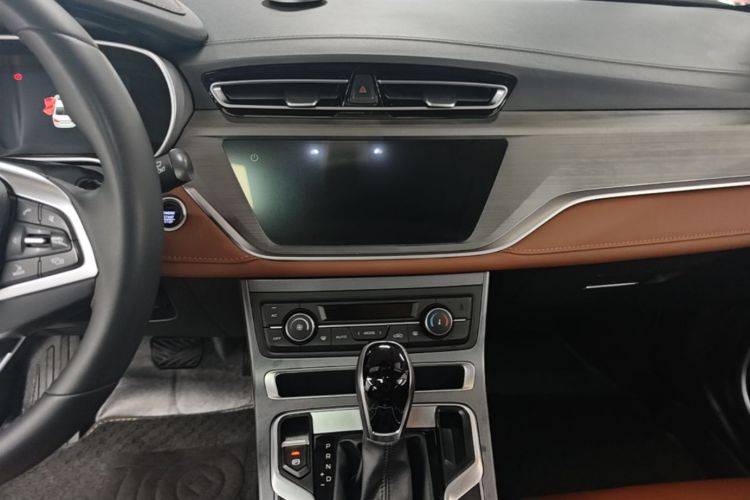 GEELY Emgrand 2021 #13 GEELY Emgrand 2021 car image #13